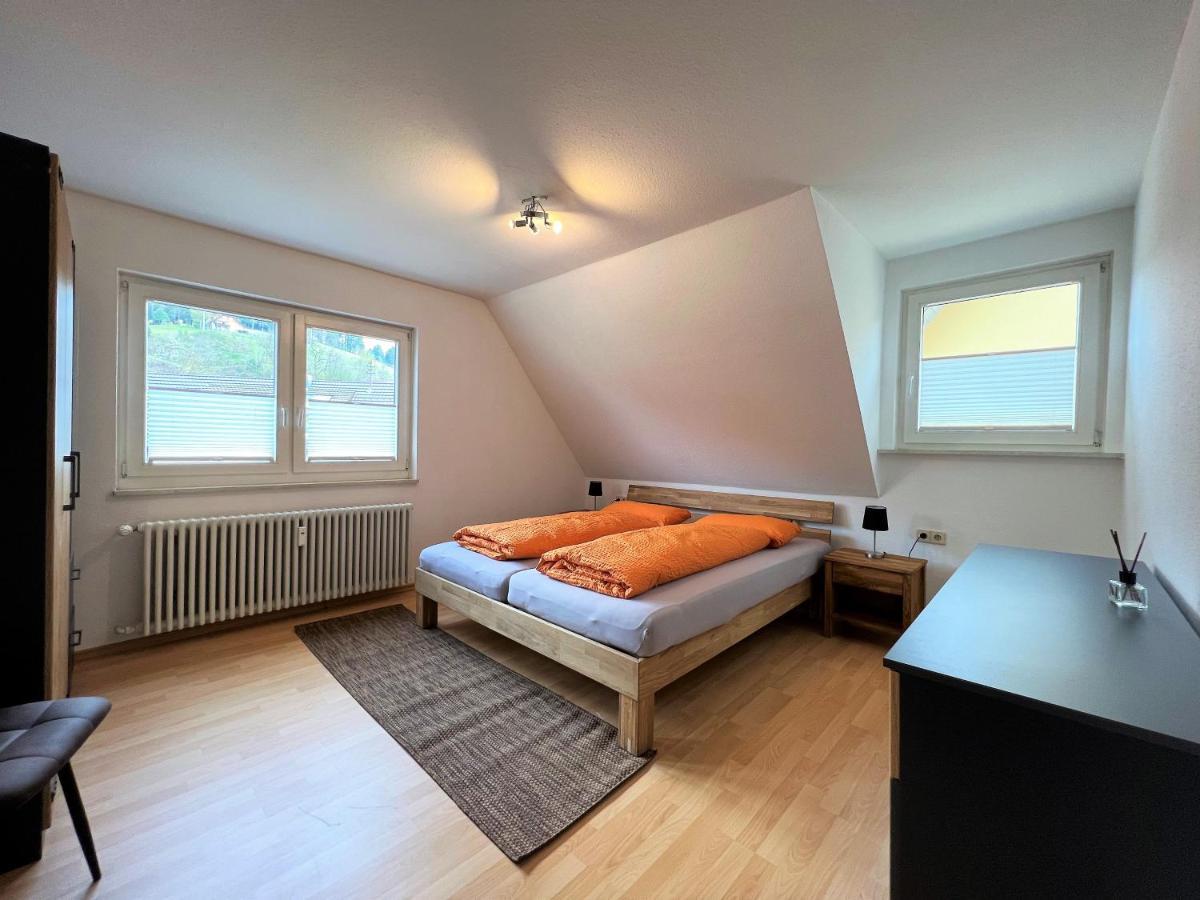 Ferienwohnung Kinzigblick - Balkon - Fuer Kinder - Mit Bettwaesche & Handtuecher 스첸켄젤 외부 사진