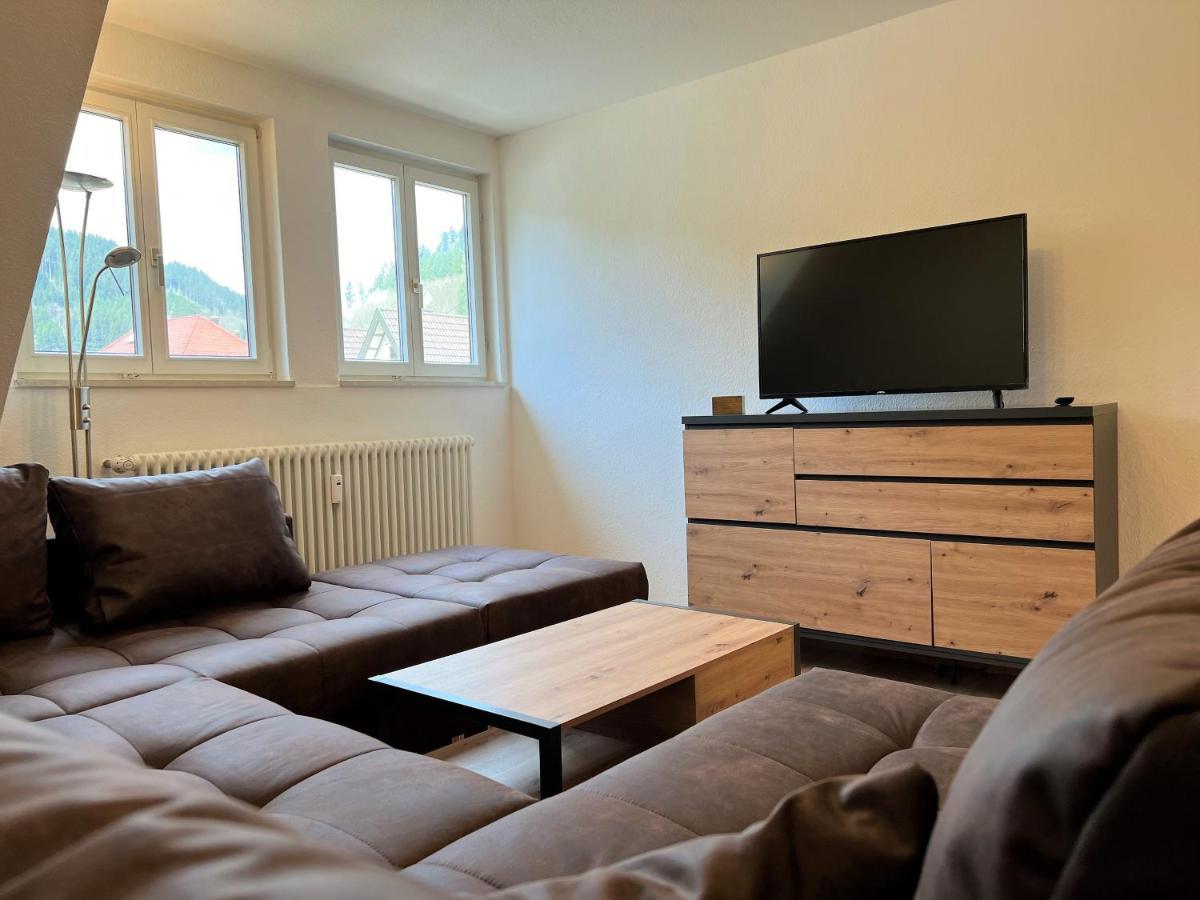 Ferienwohnung Kinzigblick - Balkon - Fuer Kinder - Mit Bettwaesche & Handtuecher 스첸켄젤 외부 사진